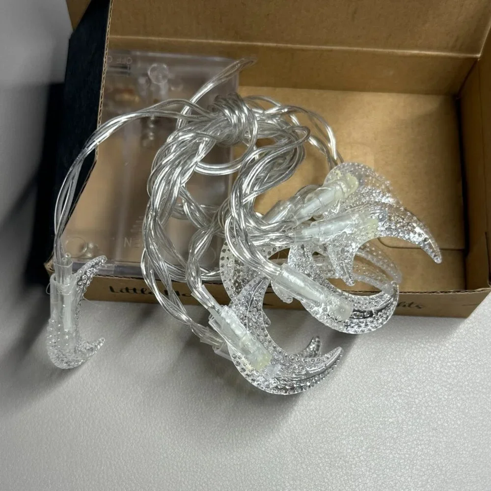 Fairyloot Items from the Feb 2021 Box - including Signed Book - Picture 8 of 15